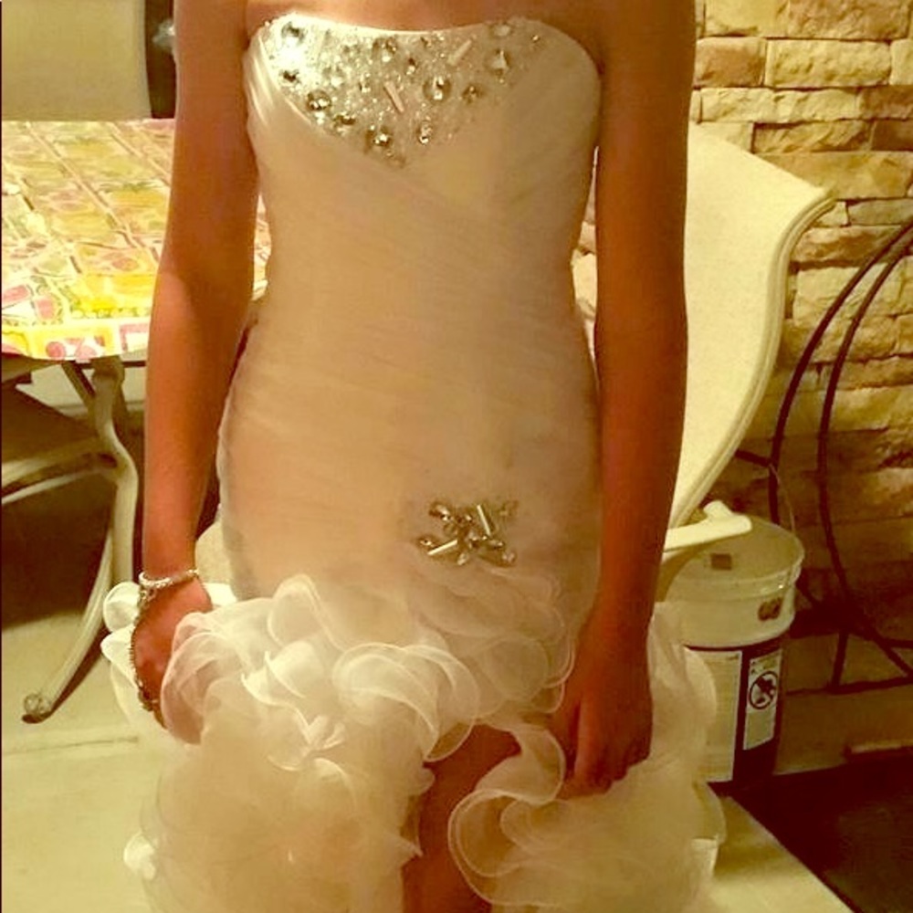 Toni Bowls high-low Dress